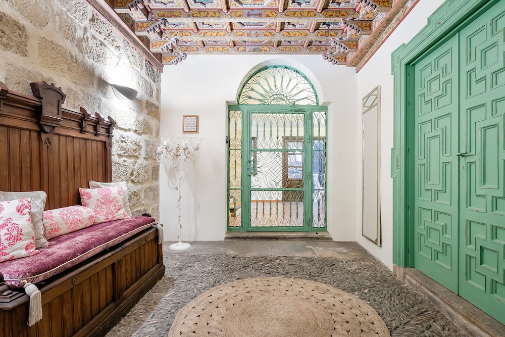 La Casona del Arco 24/60