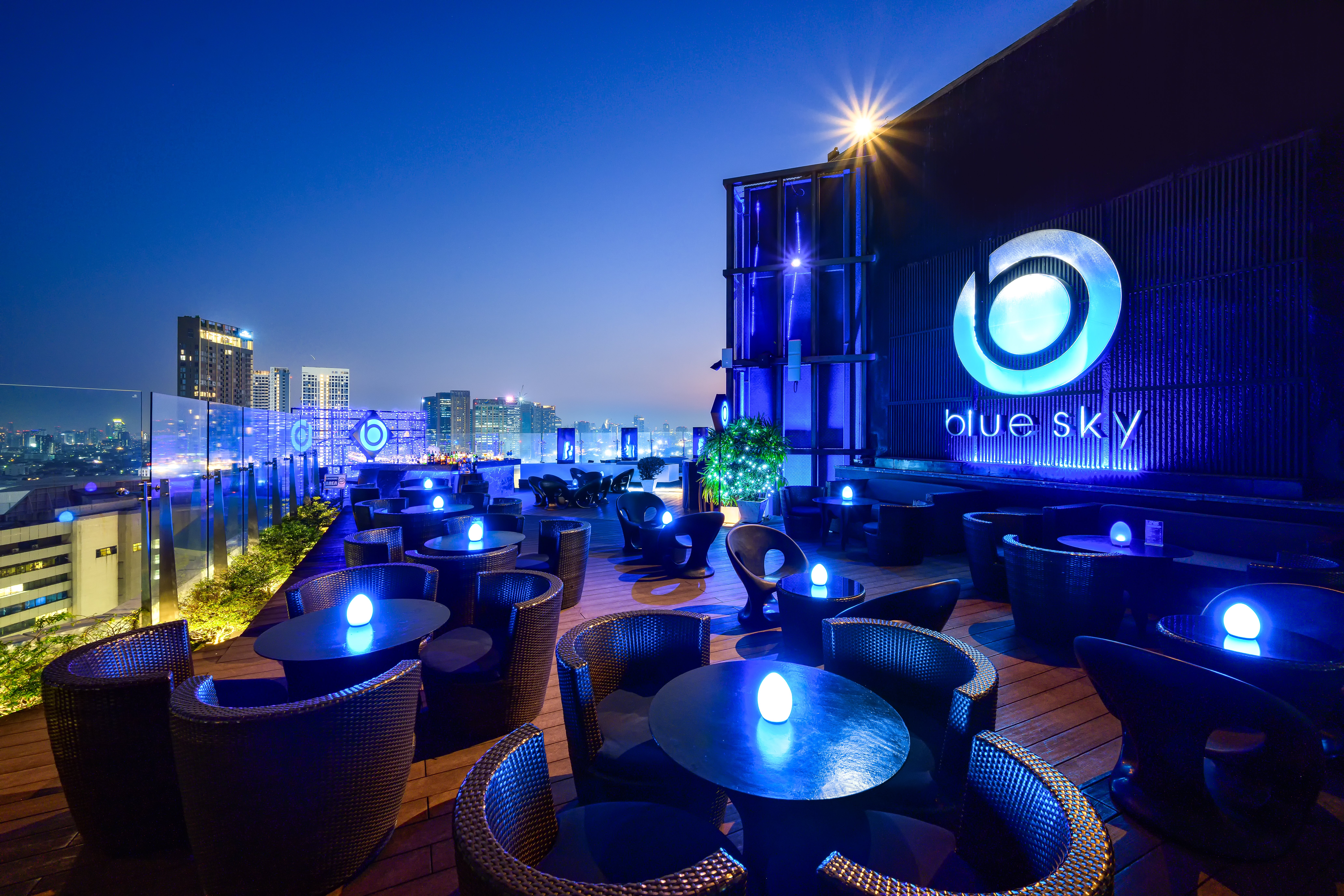 Centara Grand At Central Plaza Ladprao Bangkok 73/82
