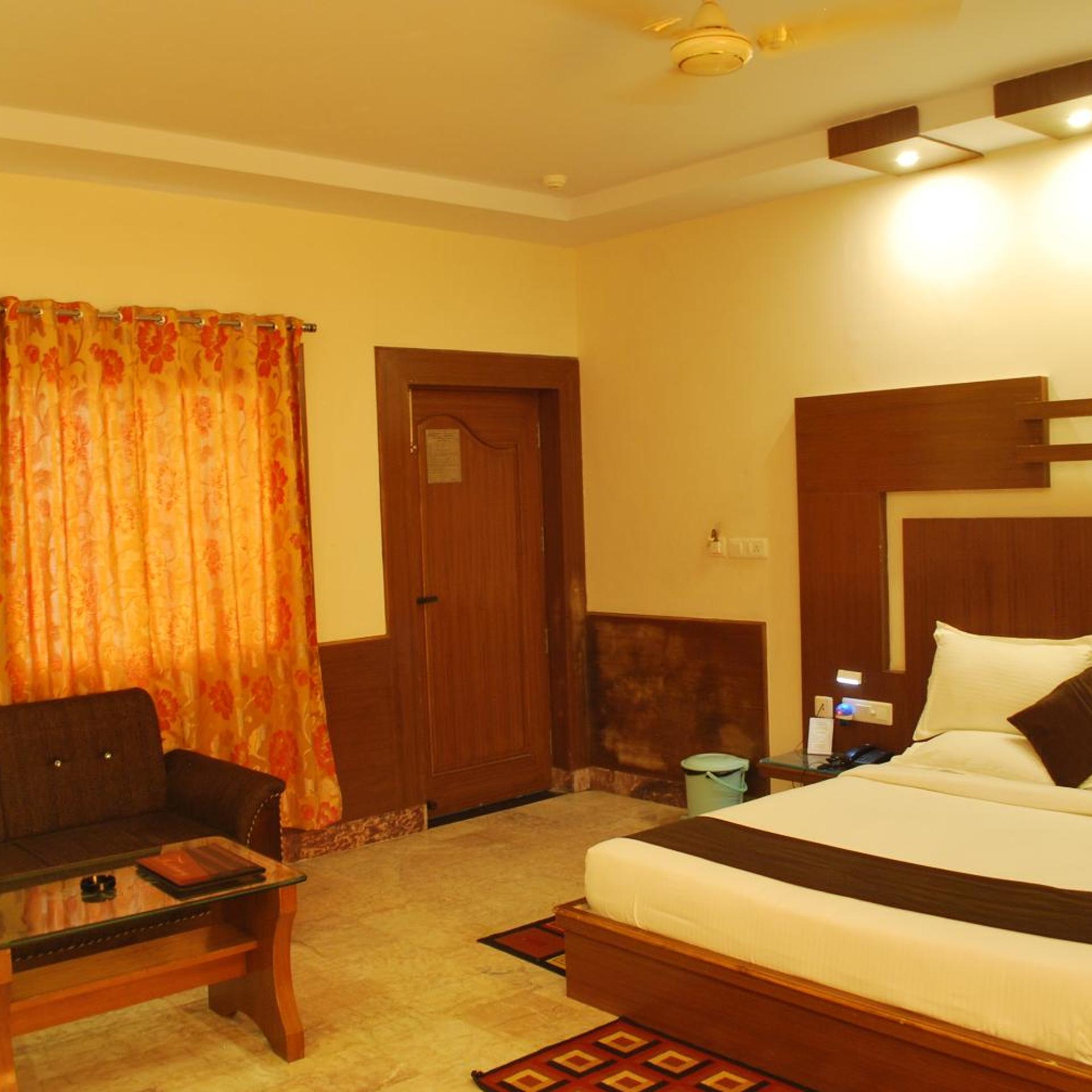 Hotel Basera Brij bhoomi 31/43