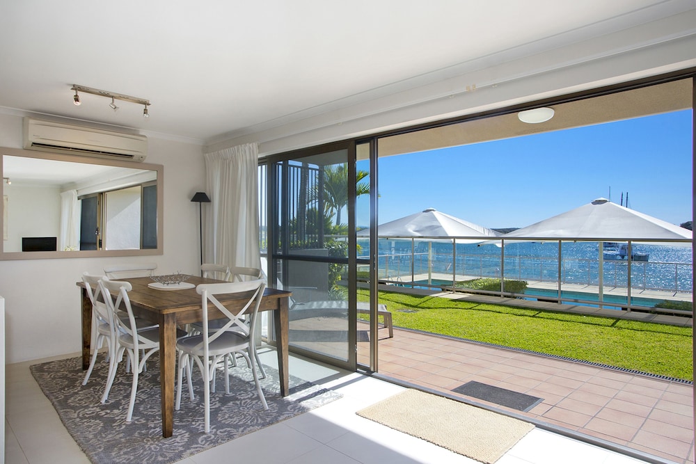 NOOSA SHORES RESORT 60/70