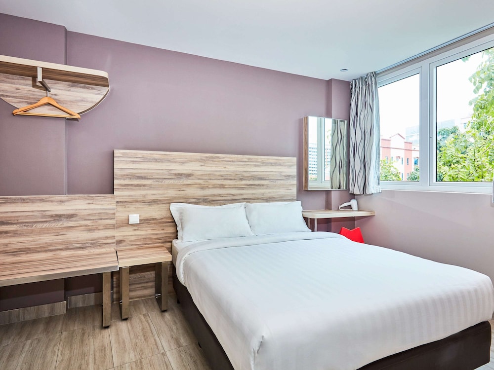 ibis budget Singapore Crystal 38/62