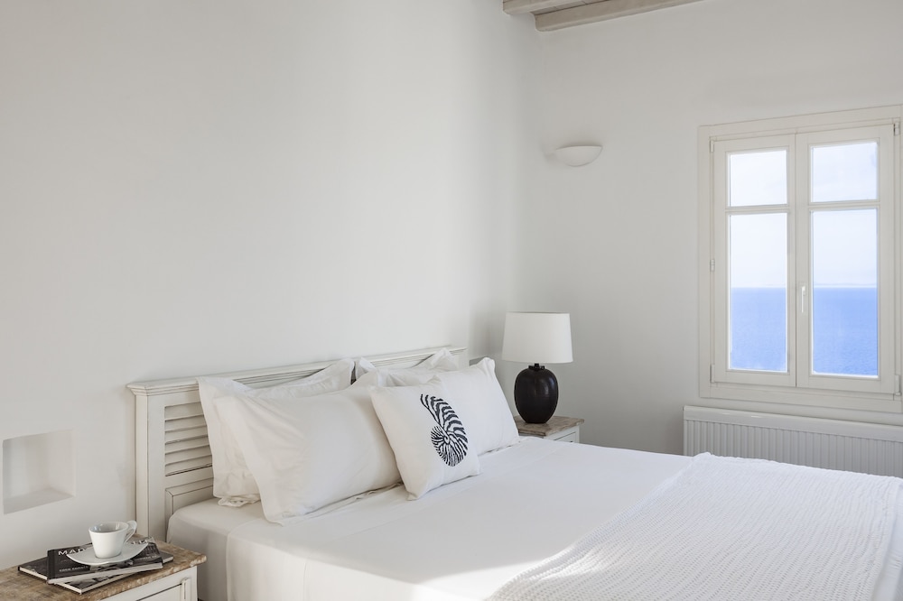 Agios Lazaros Resort 10/50