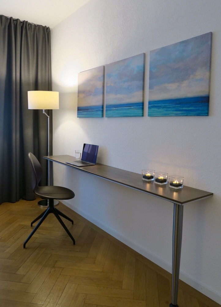Zurich Furnished Homes 22/50