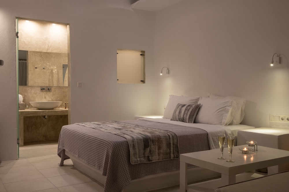 Ambience Suites 21/72