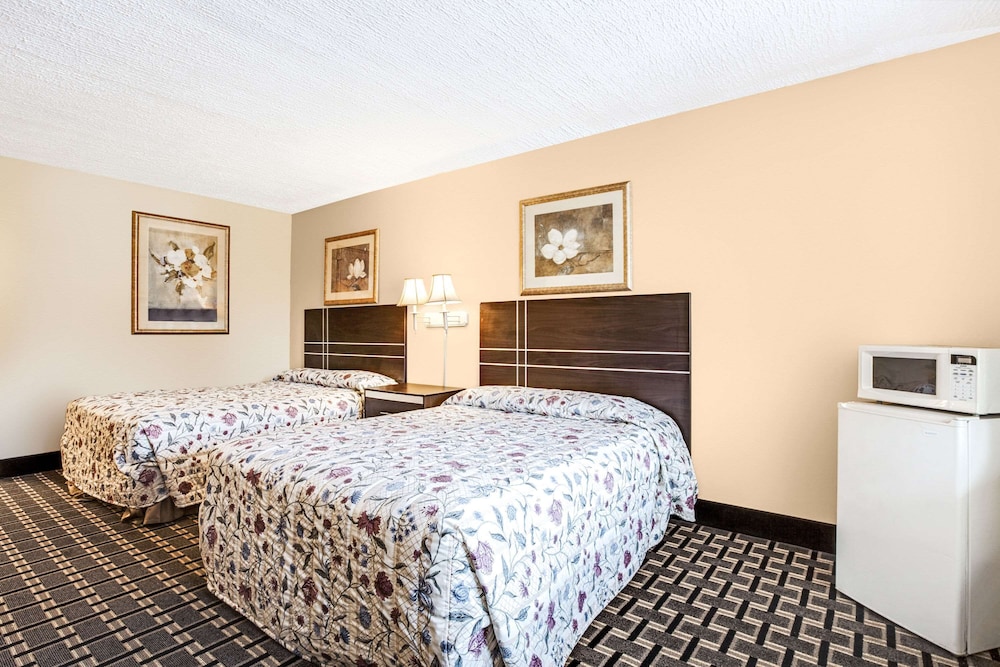 Knights Inn Mount Laurel 5/17