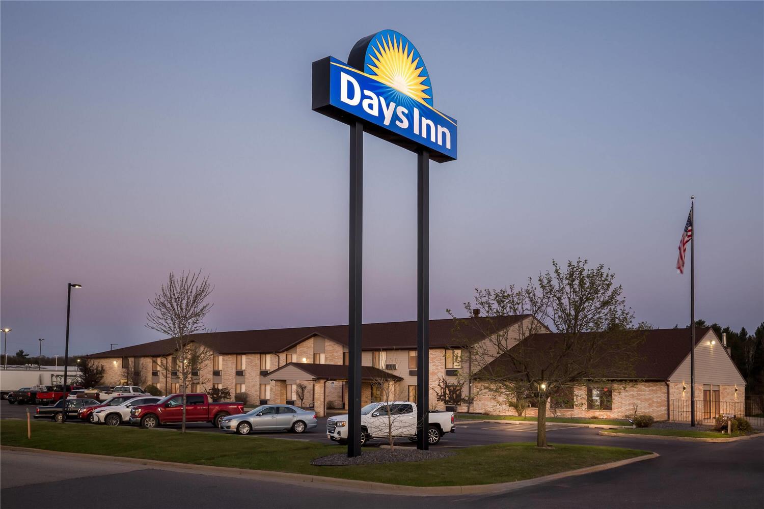Days Inn By Wyndham Black River Falls 10/13