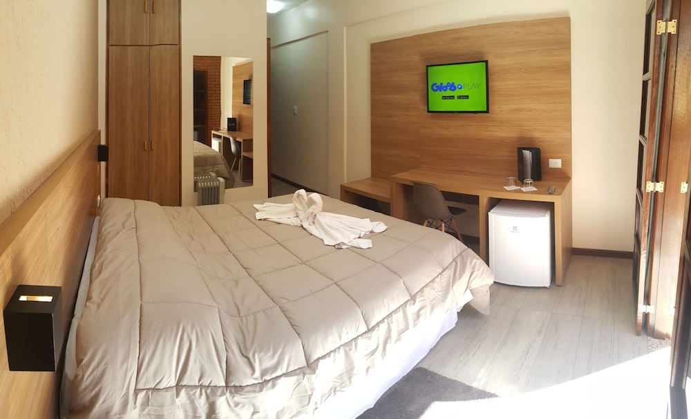 Hotel Garnier 27/70