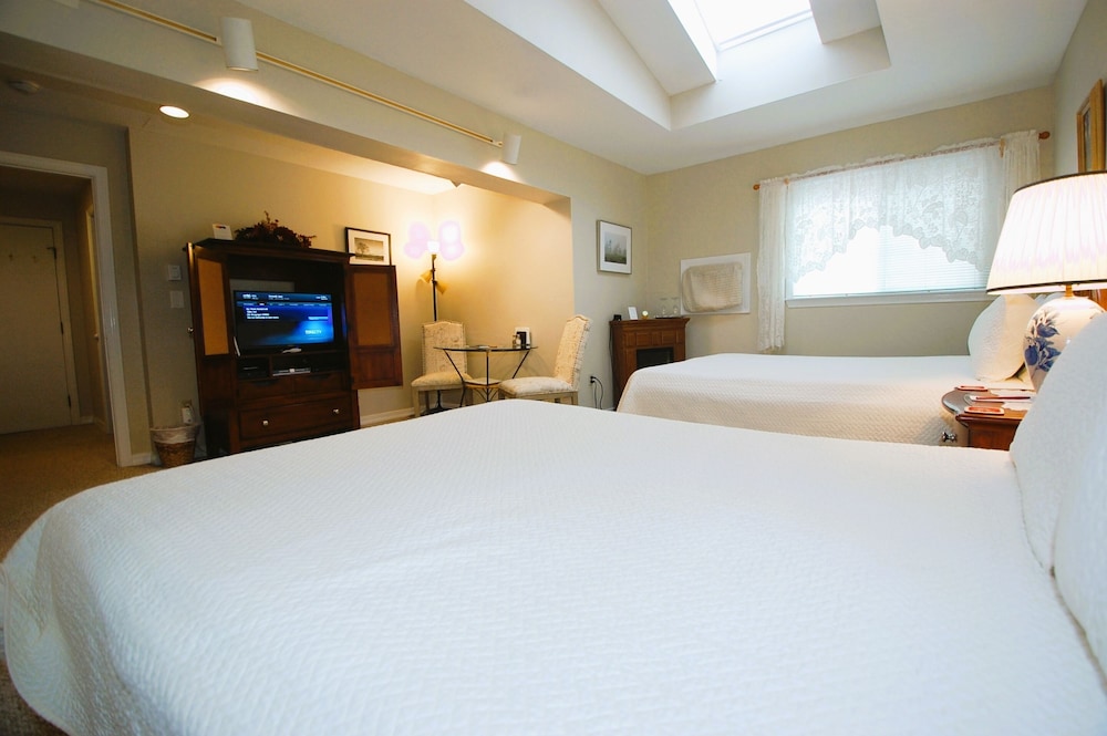 Shaker Mill Inn 7/50