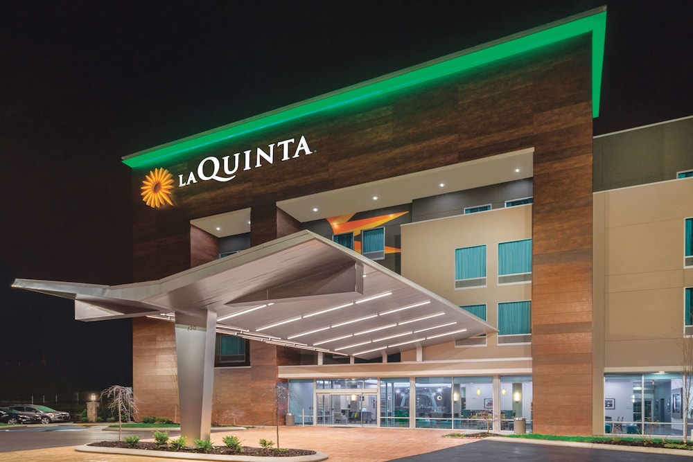 La Quinta Inn Suites By Wyndham Cleveland Tn 5/45