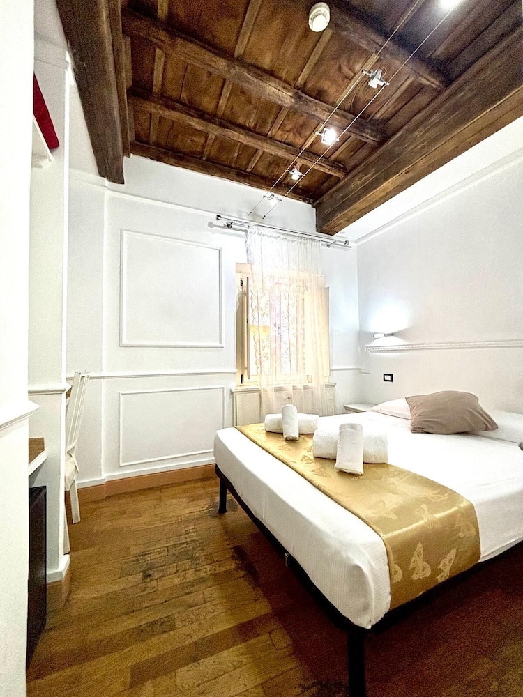 ECONOMY, DOUBLE BED