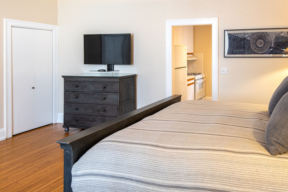 Harbor House Inn 36/50