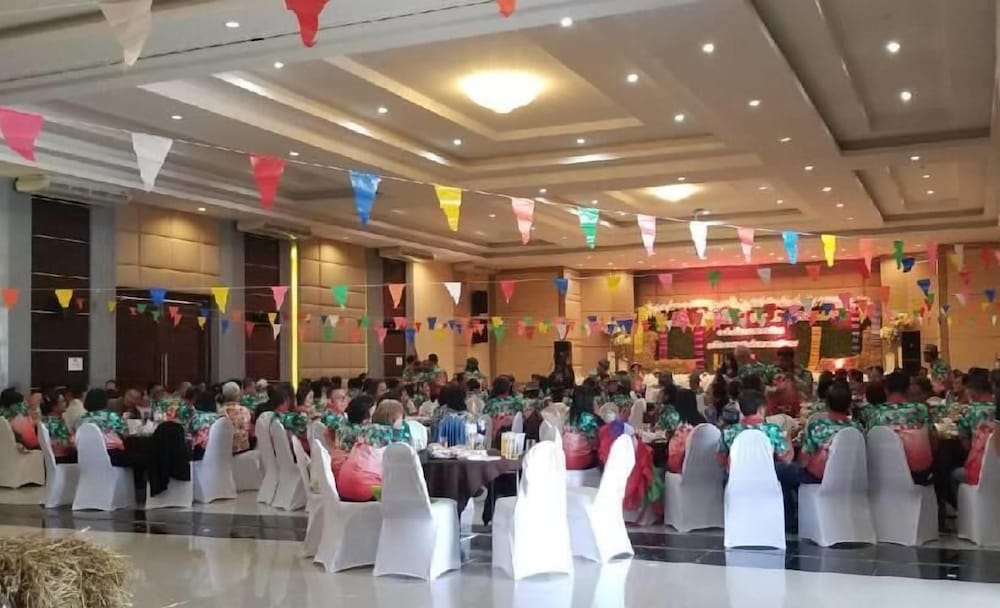 S-Tawan Hotel & Convention 28/29