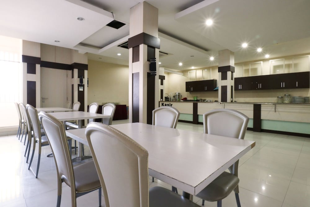 OYO 3726 Tembok Batu Residence 63/68