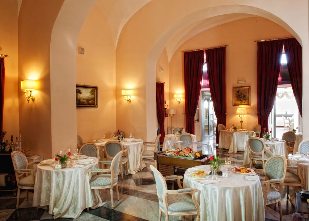 restaurant-cafeteria