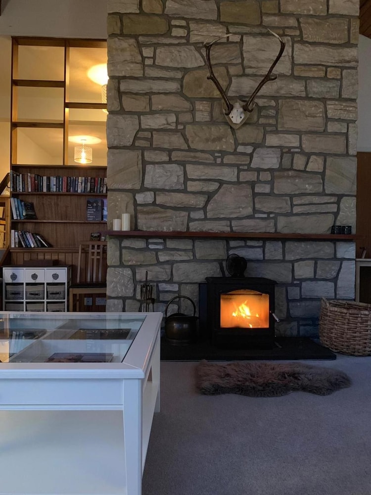 Loch Eyre House 34/50