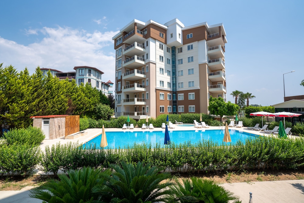 River Park Residence Lara 3/49