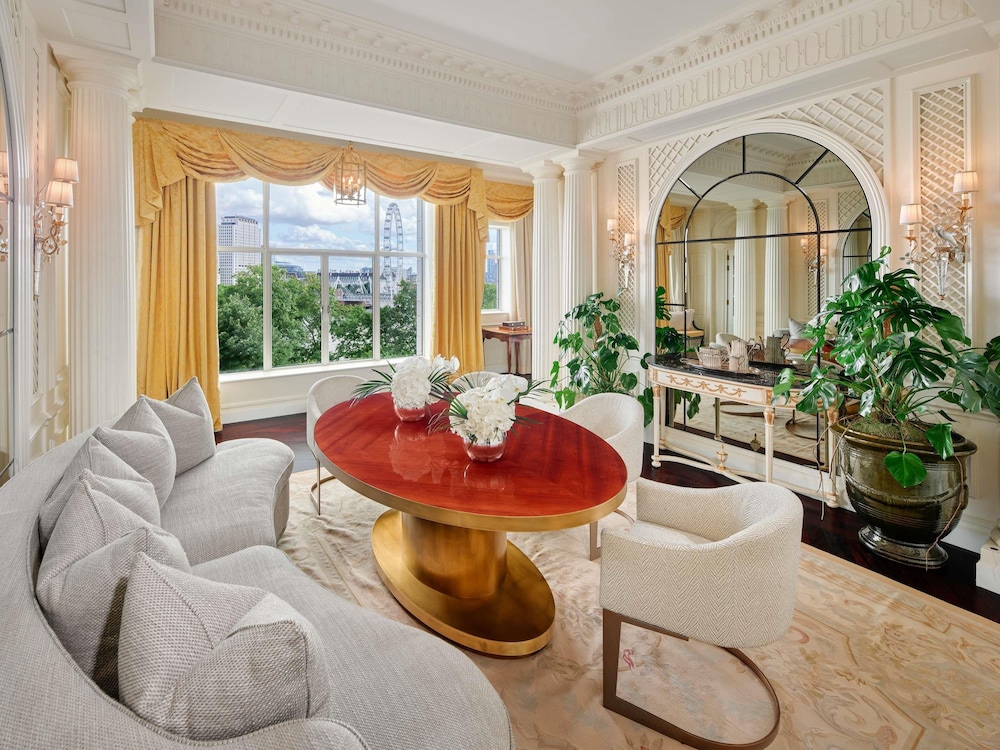The Savoy Hotel 32/50