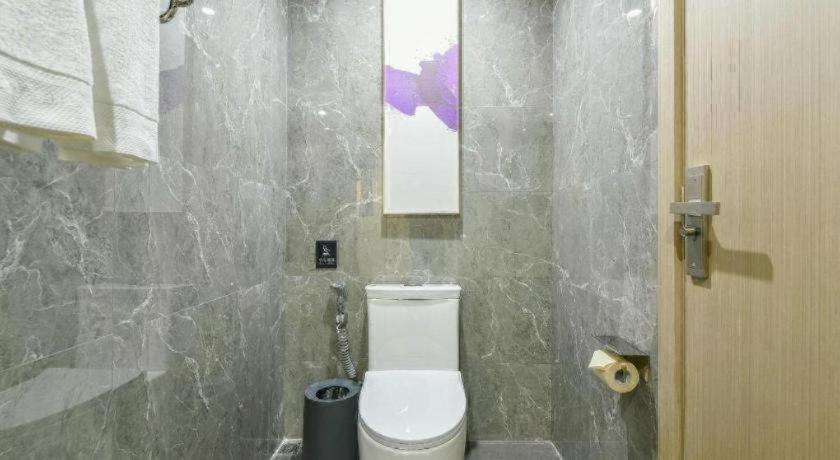 Lavande Hotel (Kunming Changshui Airport) 50/51