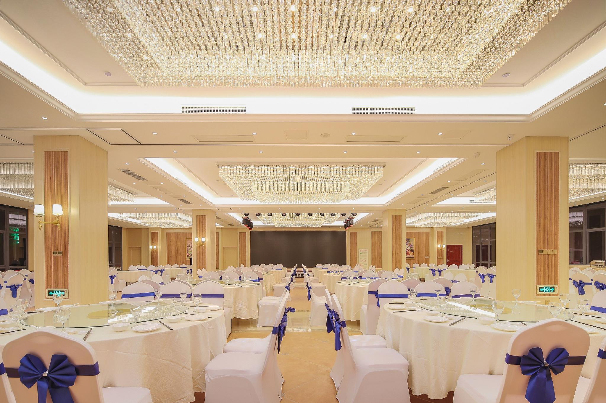 Vienna International Hotel (Qidong Jiangtian Ecological Park) 28/34