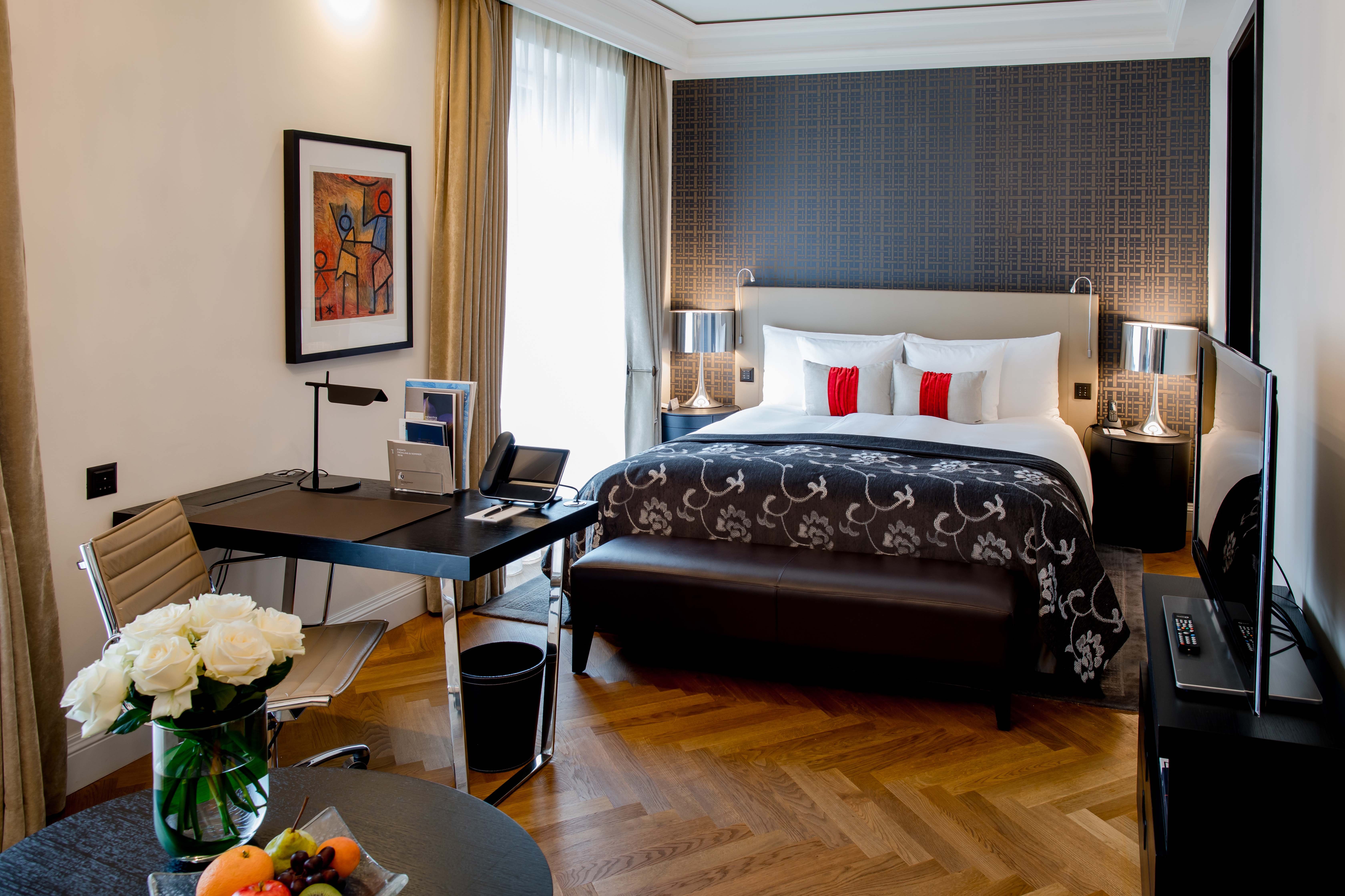 Hotel Schweizerhof Bern and The Spa 11/81