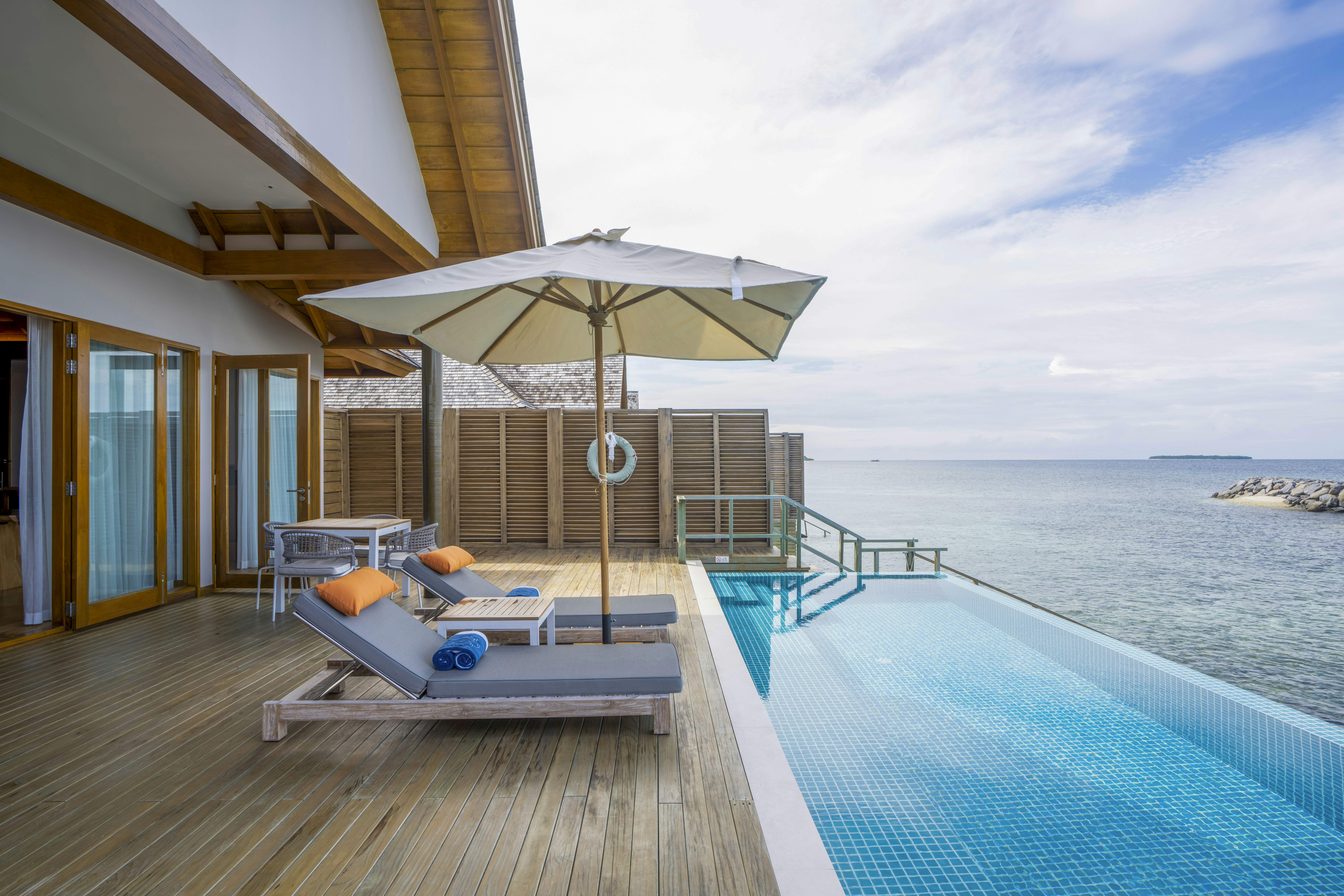 Emerald Faarufushi Resort and Spa 55/94