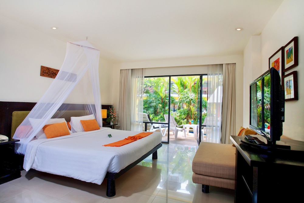 Woraburi Phuket Resort And Spa 25/75