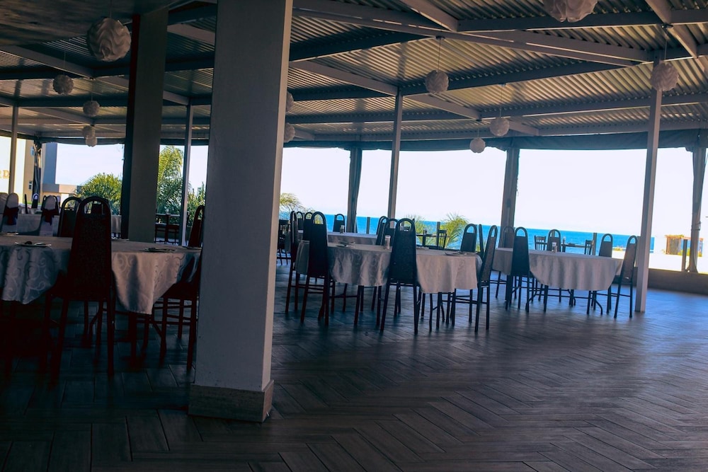 Bon Hotel Margate 32/50