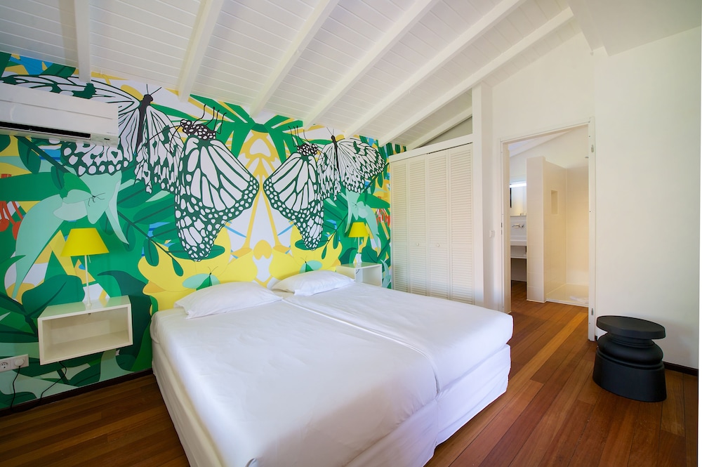 Papagayo Beach Resort 62/72