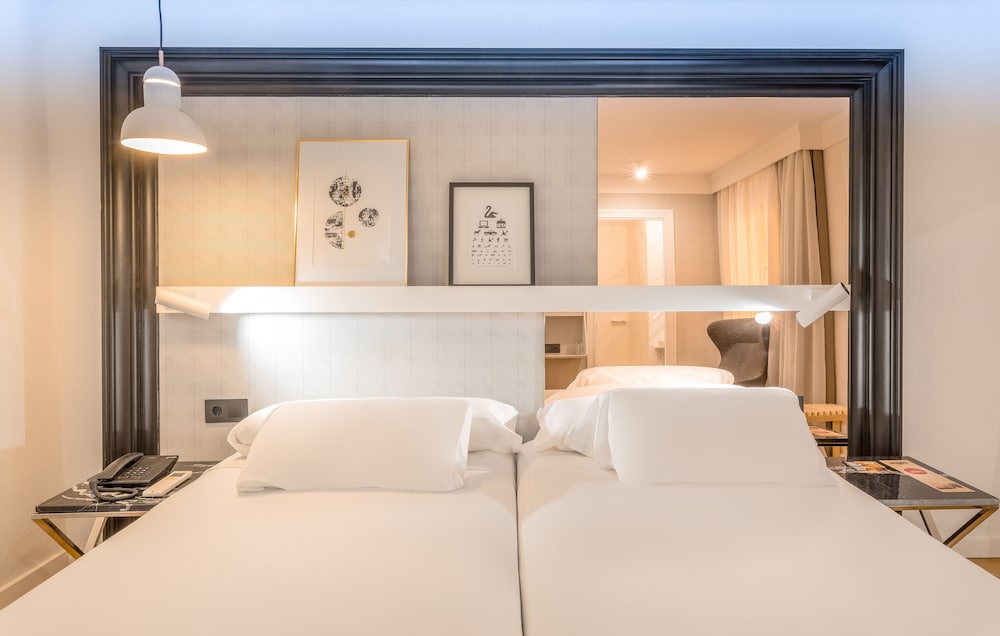 SH Ingles Boutique Hotel 24/55