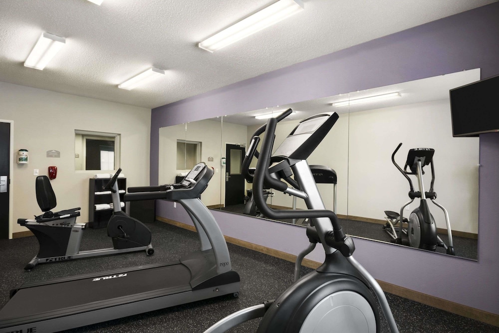 Microtel Inn Suites By Wyndham Lynchburg 9/24