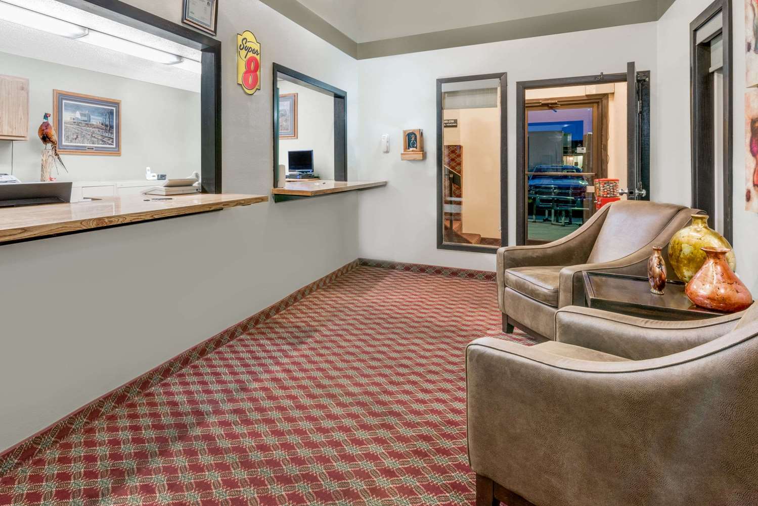 Super 8 By Wyndham Huron 23/34