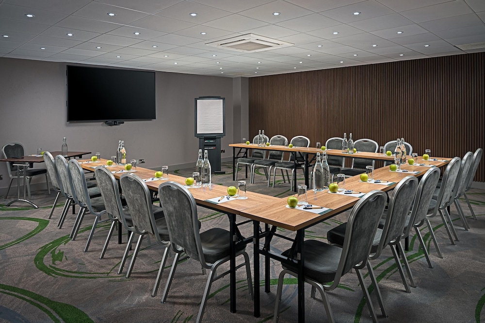 Carlton Hotel Dublin Airport 58/69