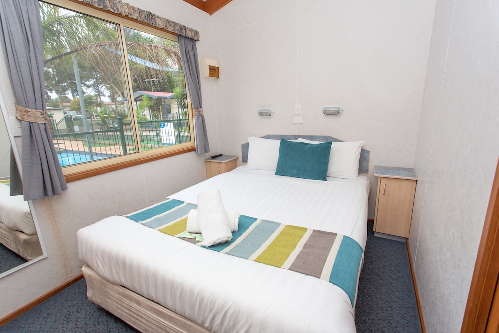 Ingenia Holidays Torquay 12/48