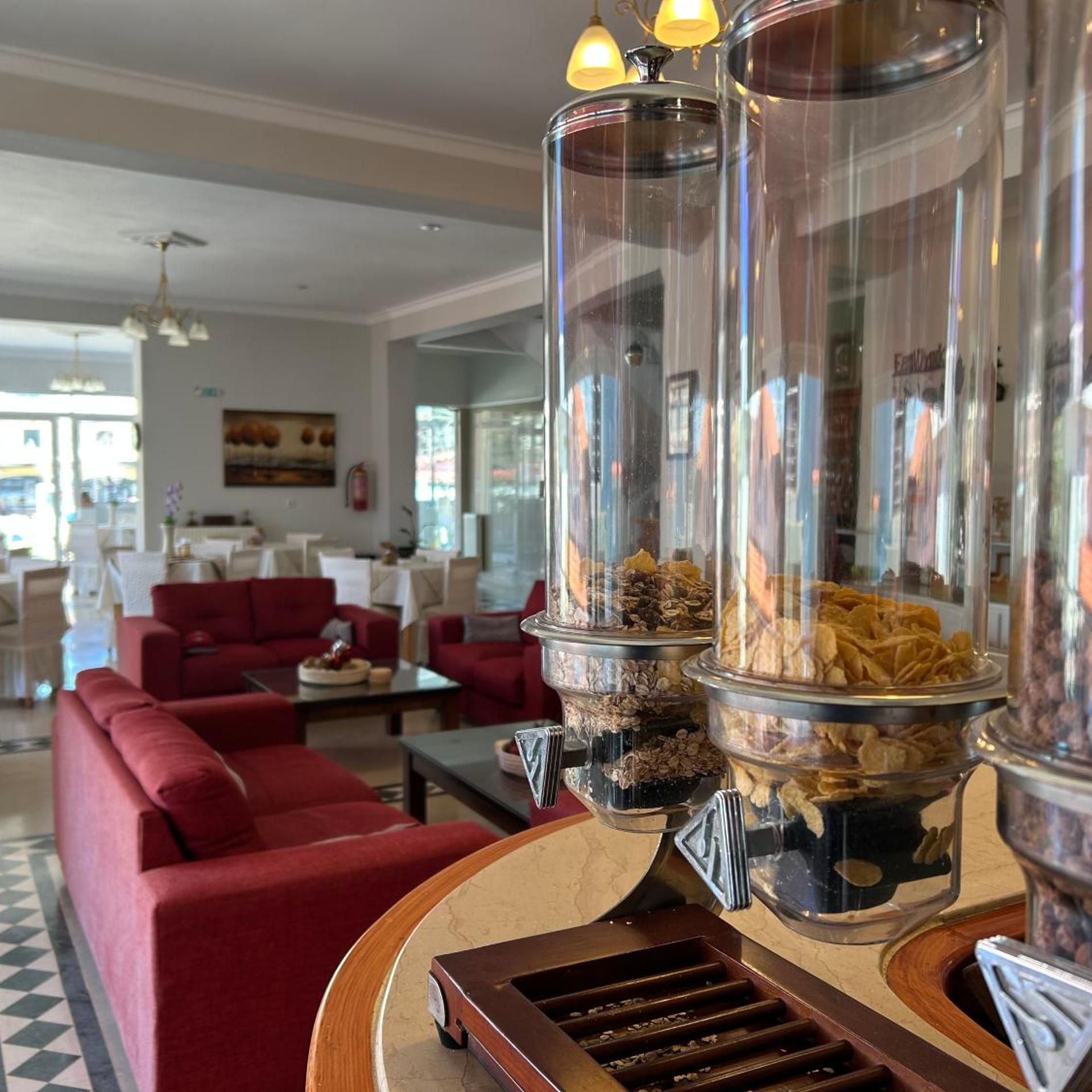 Brati Beach Hotel 38/56