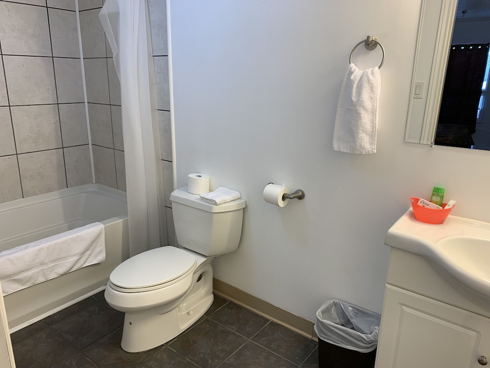 Harbourview Inn, SureStay Collection by Best Western 48/49