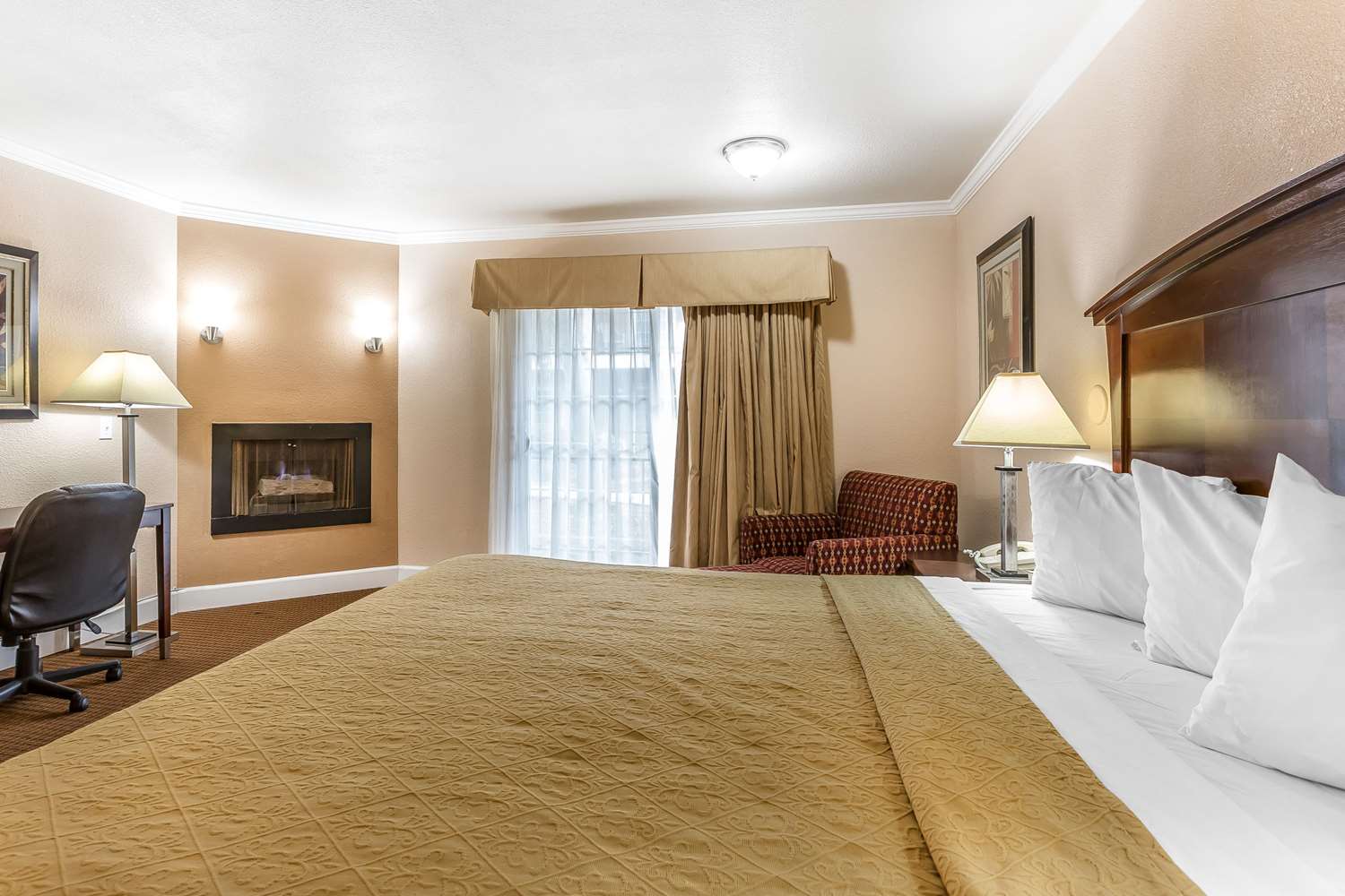 Upgrade, King Bed