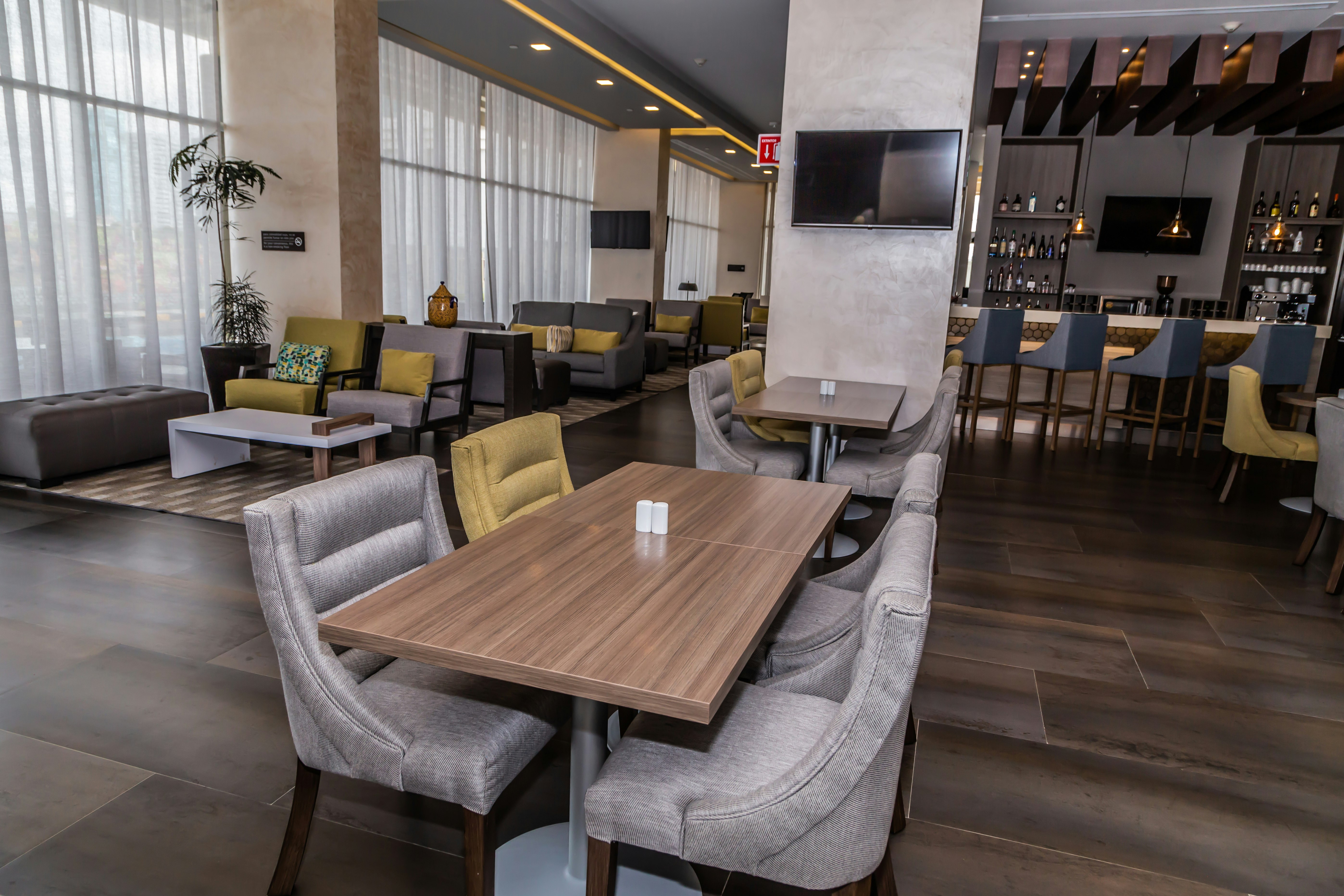 Hampton Inn Suites By Hilton Puebla 39/56