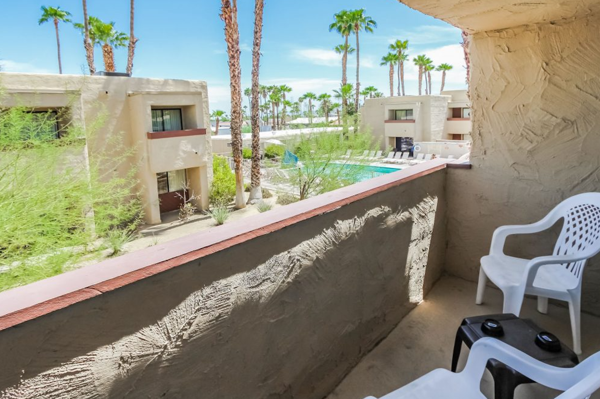 Desert Vacation Villas 23/27