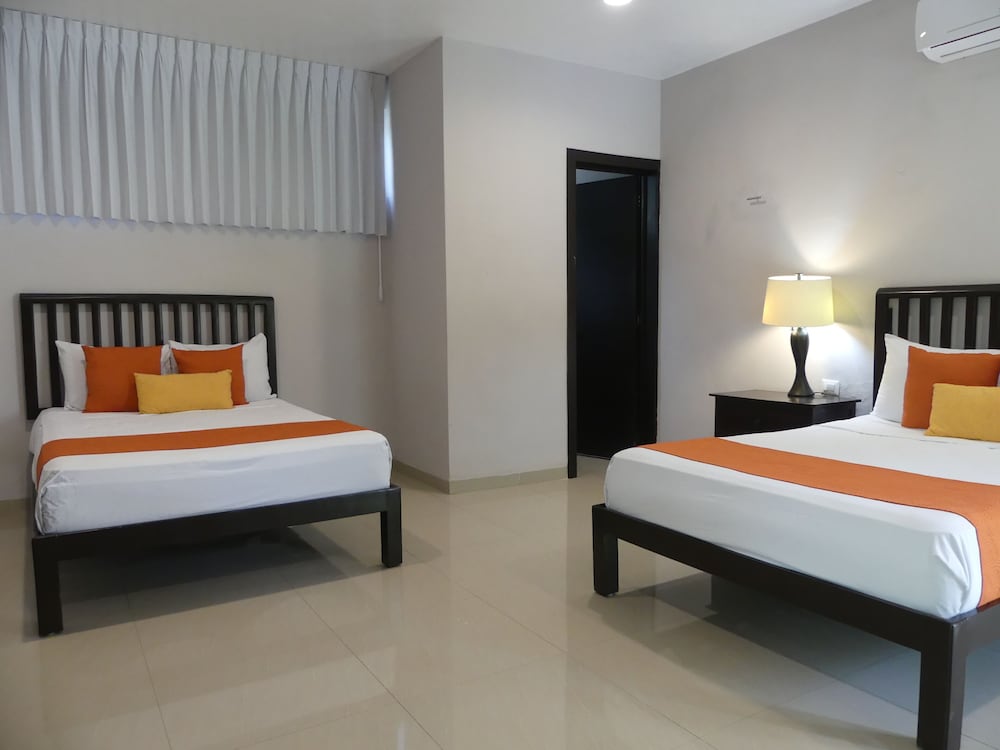 Deluxe, 2 Double Beds, Pool View, Balcony