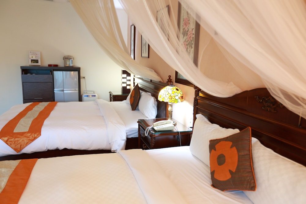 The Mudan Hot Springs Resorts and Villa 12/45