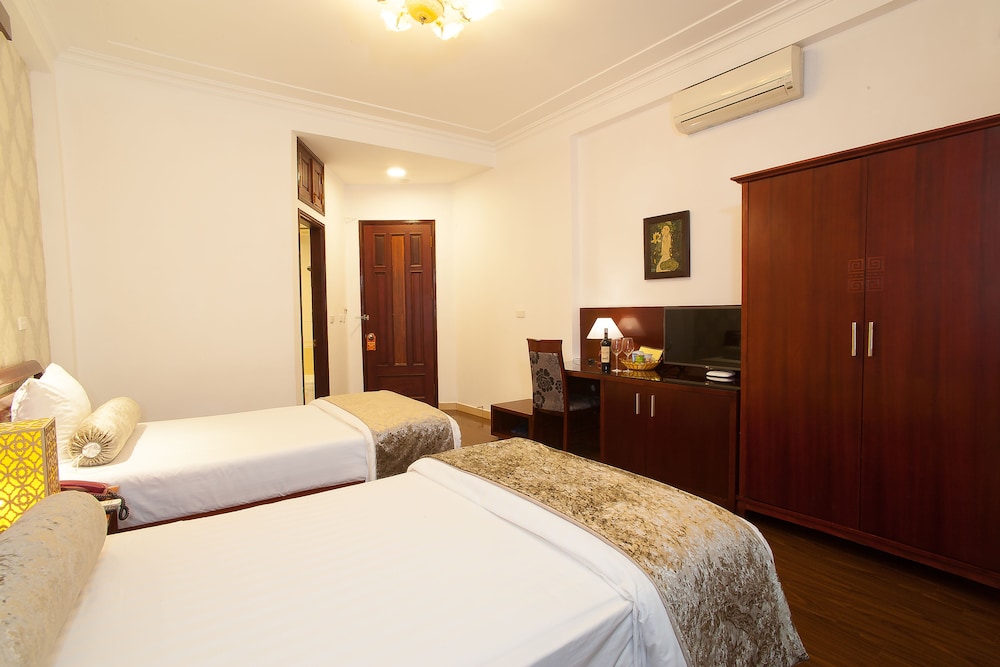 Luxury Hotel 22/58