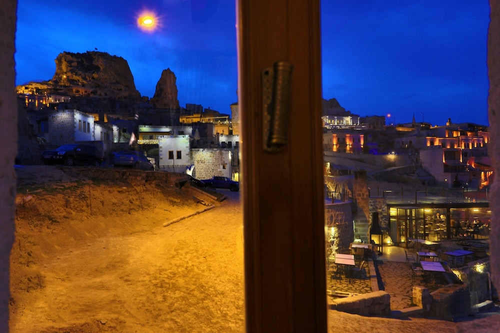 Eyes Of Cappadocia Cave Hotel 79/81
