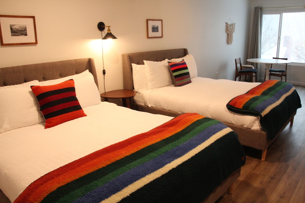 جناح استوديو بسريرين كوين