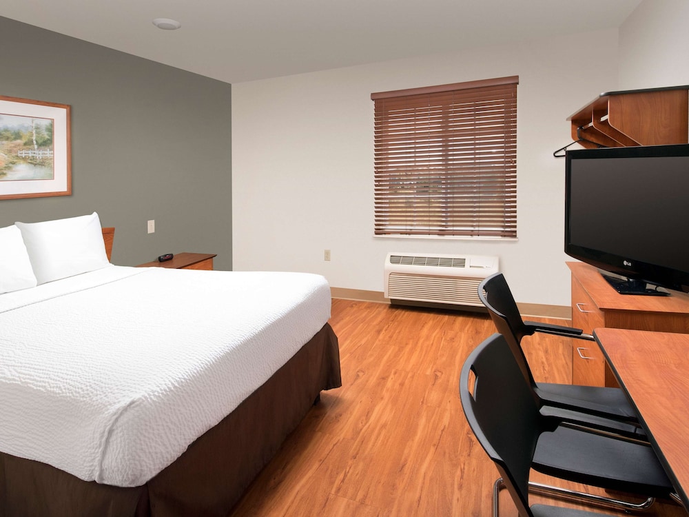 Extended Stay America Select Suites - Colorado Springs - Airport 10/38