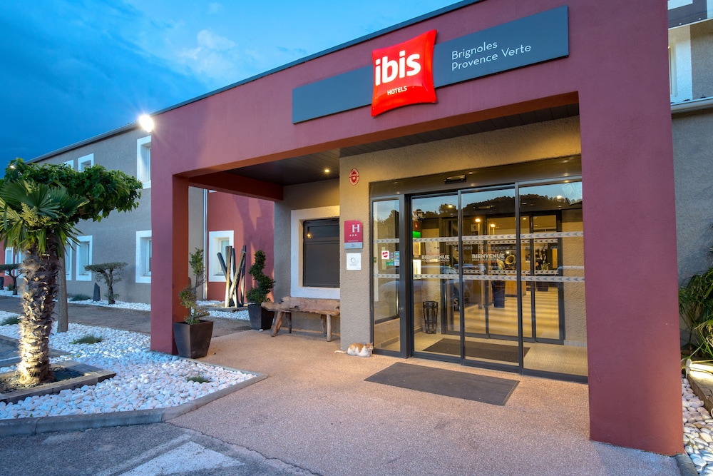 Ibis Brignoles 2/50