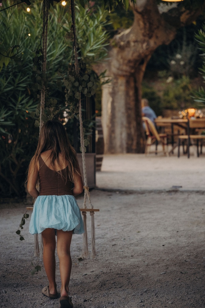 Les Petites Maisons – Hameau des Baux 42/48