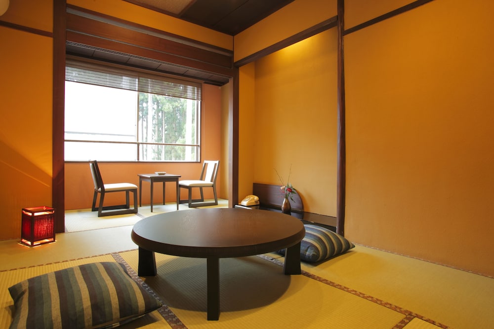 ICHIRINO KOGEN HOTEL ROAN 27/47