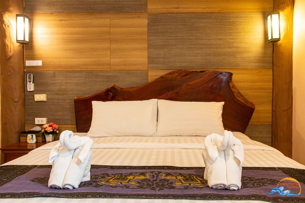 Naiyang Discovery Beach Resort 33/50