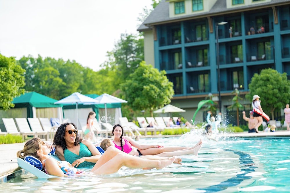 Dollywoods HeartSong Lodge & Resort 42/50