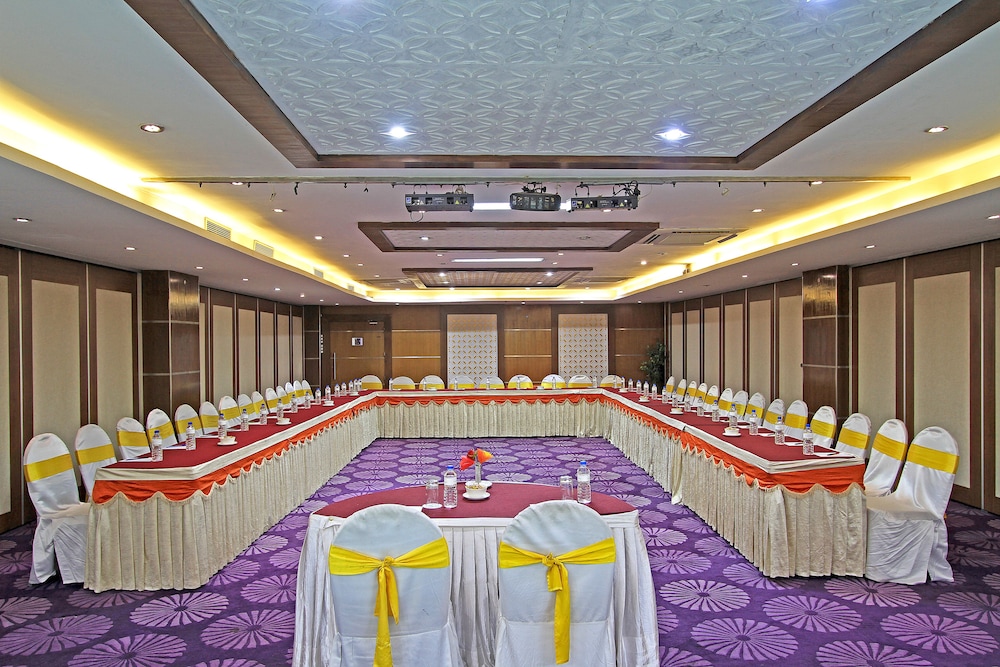 Citadel Sarovar Portico Bengaluru 35/60